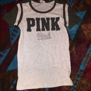 VS tee